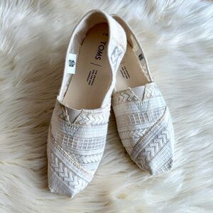 TOMS Women's Textured Cream Flats